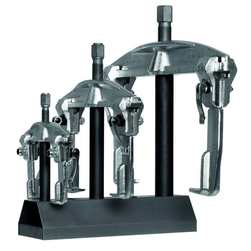 Набор съемников на демонстрационной подставке 1.04/1A-1.04/3A GEDORE