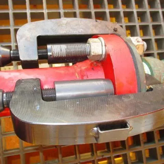 Система горячей замены крепежа с зажимом фланцев HBRC FPT