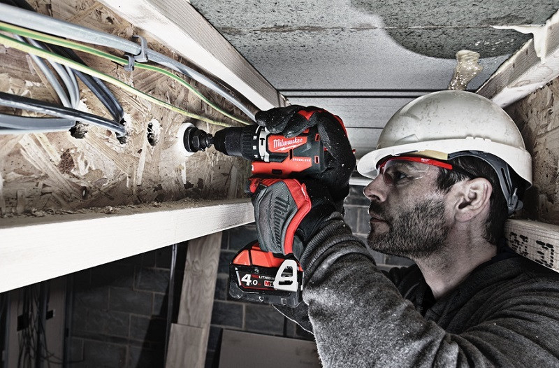 Акк. дрель/ш. M18 CBLPD-402C (Li-Ion4Ач)